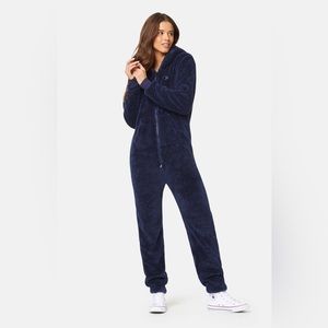 NWT! Unisex Onepiece navy plush “puppy” jumpsuit w/hood & zip front.